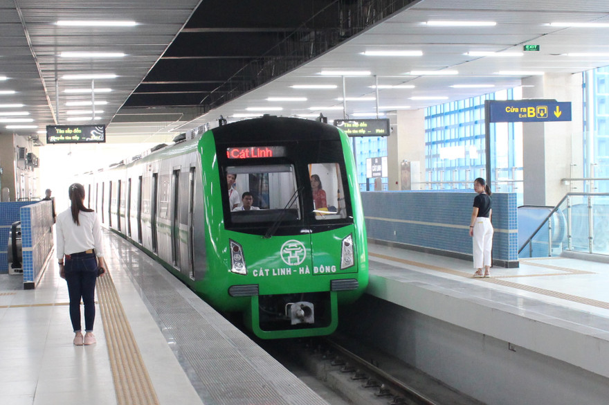 Thủ tướng yêu cầu Bộ GTVT chỉ đạo xử lý nghiêm các vi phạm tại dự án đường sắt Cát Linh – Hà Đông. Ảnh: T.Đảng