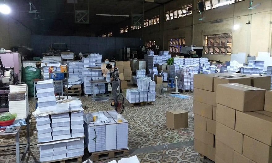 Xưởng in tại quận Bắc Từ Liêm. Ảnh: Thanh Hà