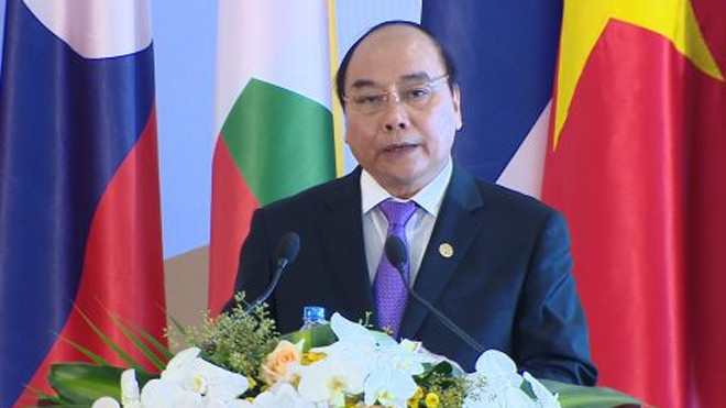 Thủ tướng Nguyễn Xuân Phúc phát biểu khai mạc Hội nghị.