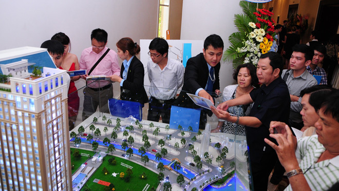 Đông đảo khách hàng quan tâm đến các dự án căn hộ và giải pháp tài chính trọn gói của Novaland