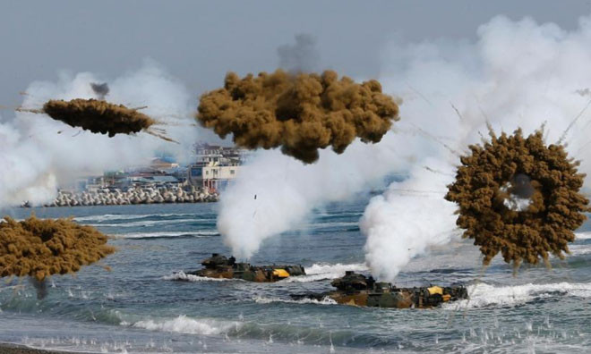 Hình ảnh cuộc tập trận Mỹ-Hàn đang diễn ra.