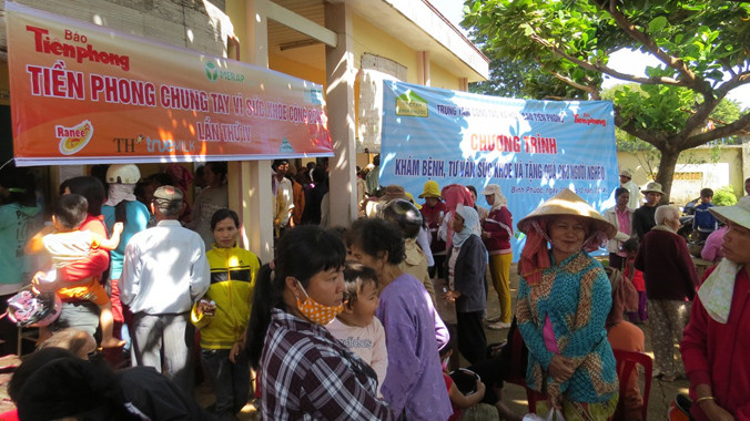 Tiền Phong về với xã nghèo biên giới