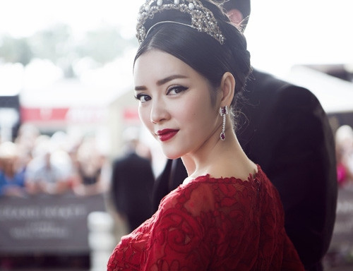 Lý Nhã Kỳ thường xuyên vướng vào tin đồn rửa tiền cho đại gia.