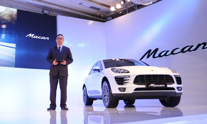 Porsche Macan vừa ra mắt đã 'cháy hàng' ở thị trường Việt