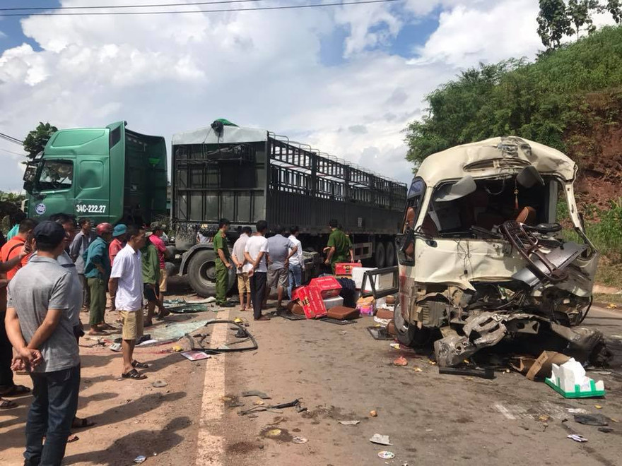 Hiện trường vụ tai nạn. Ảnh: Nguyễn Tú.