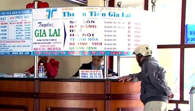 Tại bến xe Đức Long, Gia Lai.