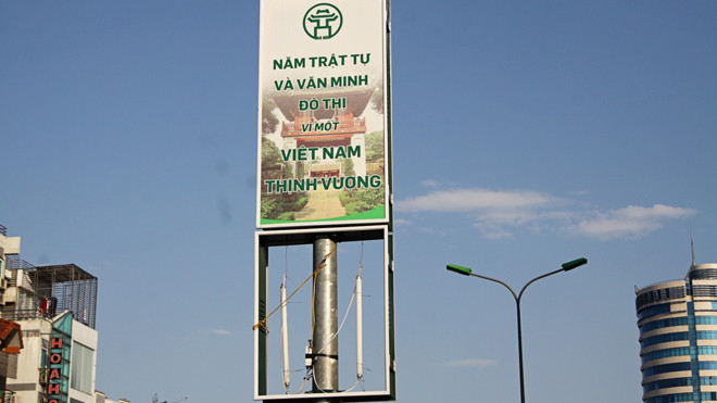  Biển báo trước hầm chui Kim Liên