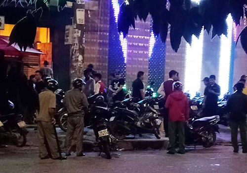 Cảnh sát khám nghiệm hiện trường