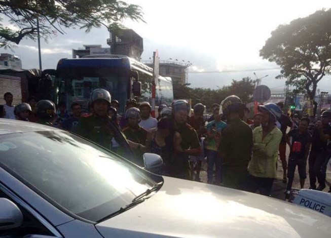 Ôtô người phụ nữ cầm lái. Ảnh: Pháp luật TP Hồ Chí Minh