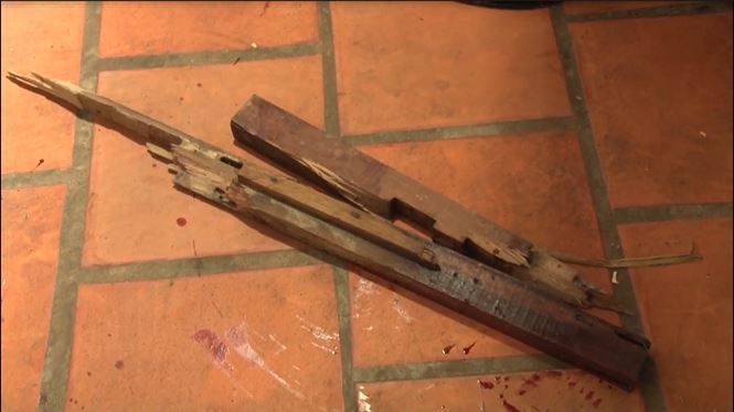 Khúc gỗ, hung khí trong vụ án