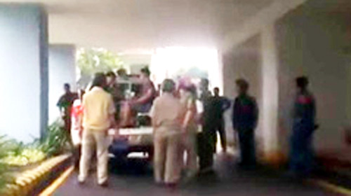 Nhóm các đối tượng bị đưa về công an