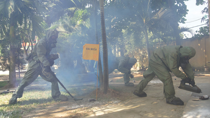  Phân đội trinh sát xác định loại, nồng độ, mức độ chất độc và phóng xạ