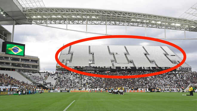 Khán đài lắp thêm của sân khai mạc vẫn chưa một lần được sử dụng. Ảnh: Getty Images