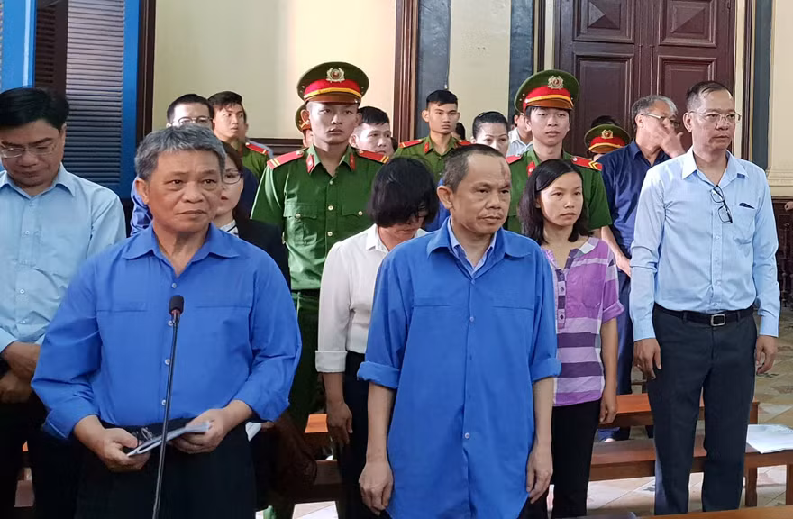 15h chiều nay Tòa sẽ tuyên án vụ TrsutBank. Ảnh: Tân Châu