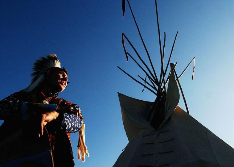 Mỹ hiện có 42 bộ tộc da đỏ