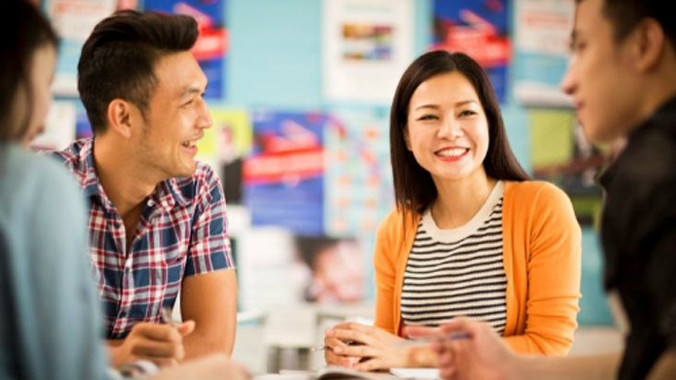 Khả năng tiếng Anh của người Việt đang ngày được cải thiện.