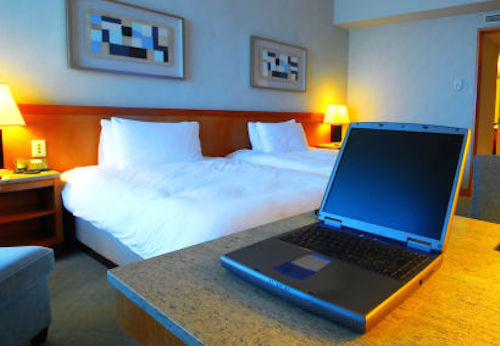 Kết nối vào hệ thống Wi-Fi khách sạn cũng không còn an toàn.