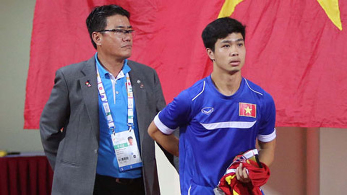 Công Phượng không buồn khi bị xếp đá dự bị.