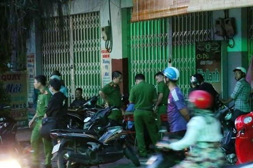 Vợ chở hung thủ bắn chồng gục trong quán nhậu