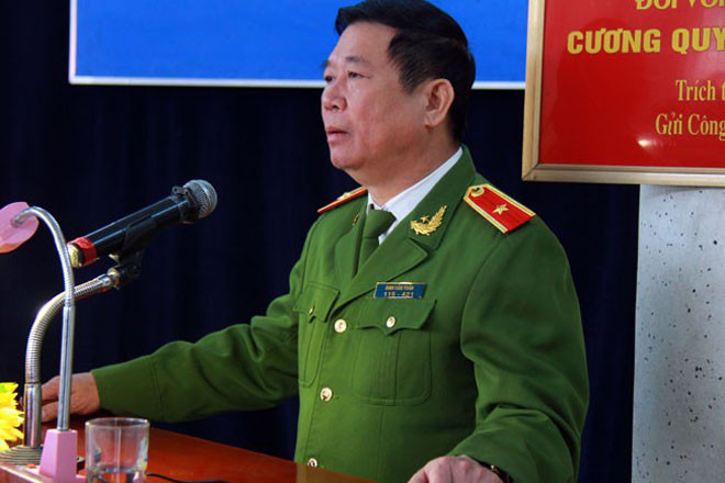 Thiếu tướng Đinh Văn Toản mong muốn những phạm nhân đang chấp hành án cải tạo tốt để tiếp tục được xem xét giảm án trong đợt tiếp theo. Ảnh; Zing