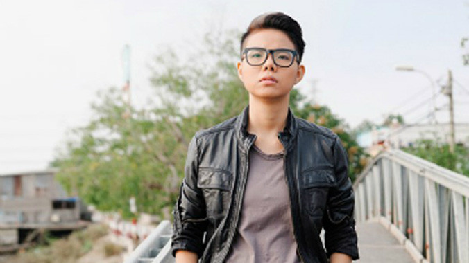 Vũ Cát Tường hiện chọn hình ảnh cá tính, mạnh mẽ.