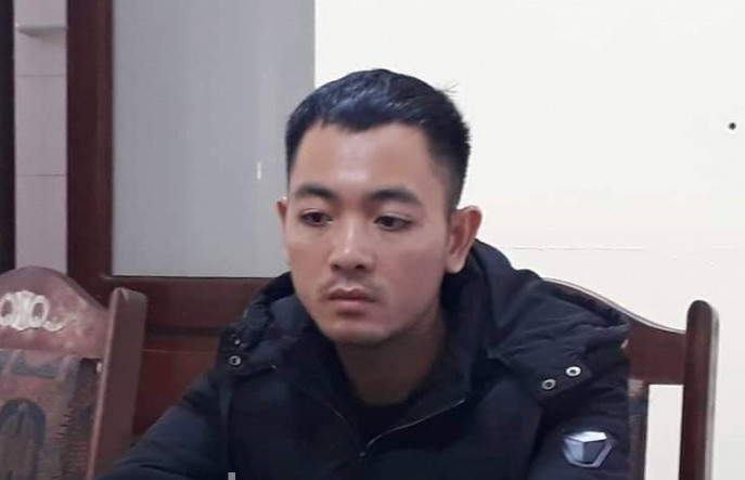 Đối tượng Hưng tại cơ quan điều tra. Ảnh: Hungyentv