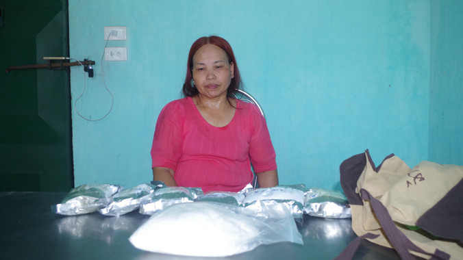 Đối tượng cùng tang vật vụ án.