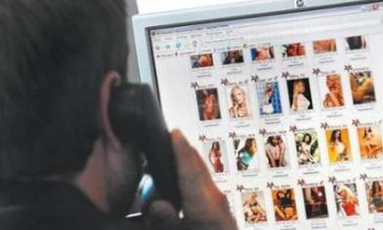 Nhiều kẻ môi giới mại dâm đang chuyển hướng hoạt động thông qua mạng xã hội. Ảnh: Minh họa.