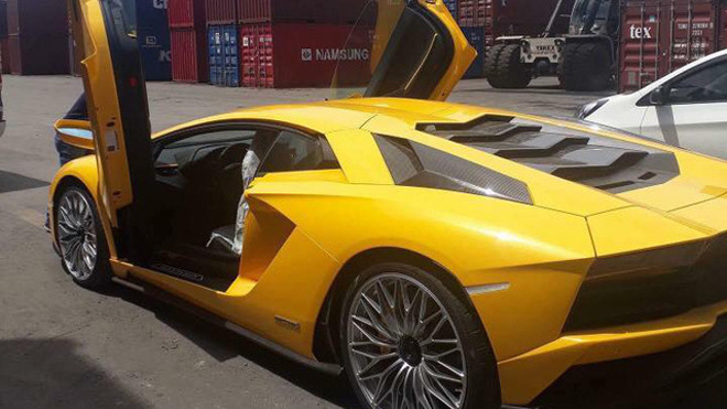 Mua Lamborghini Aventador S, người Việt phải nộp hơn 4 tỷ đồng phí trước bạ