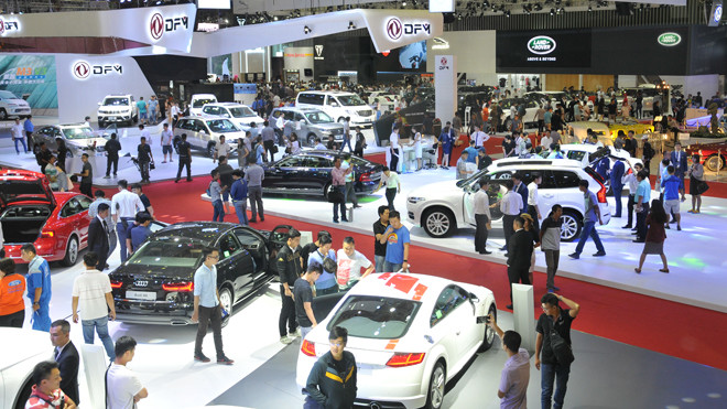Một góc Triển lãm Ô tô quốc tế Việt Nam 2017. Ảnh: Tuấn Nguyễn