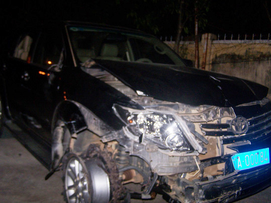 Chiếc xe BKS 82A- 000.84 mà ông Trần Quang Hùng điều khiển gây tai nạn liên hoàn.