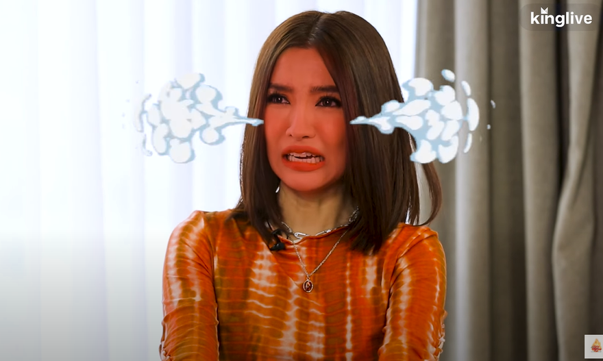 Bích Phương kể suýt bị bắt giam, nói về bị chê sửa mũi dài… như phù thủy 