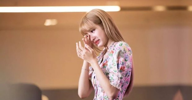 Lisa (Blackpink) xác nhận bị lừa tiền tỷ, phía công ty YG nói gì? 