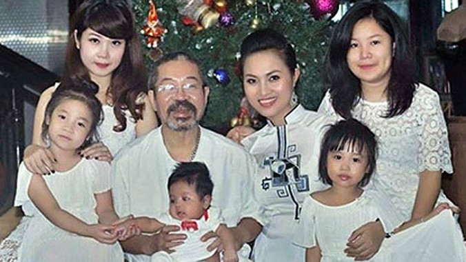 Gia đình đầm ấm của NSND Lê Hùng.