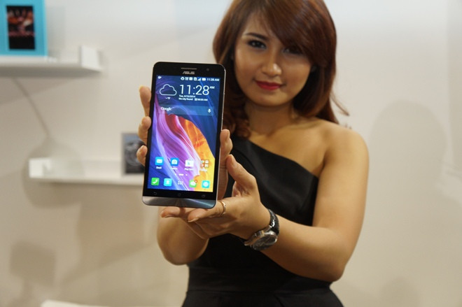 Cận cảnh bộ ba Asus ZenFone trong lễ 'trình làng'