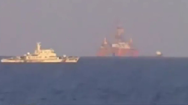 Tàu chiến Trung Quốc xuất hiện gần giàn khoan HD 981