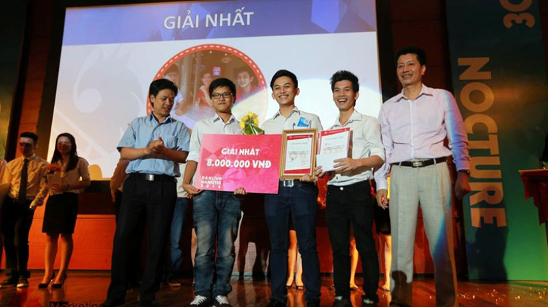 Đội 3G gồm 3 chàng trai đến từ Đh Ngoại thương TPHCM giành chiến thắng trong đêm chung kết.