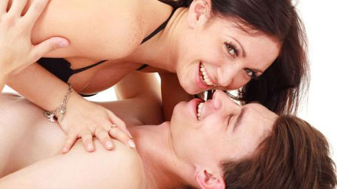 Có nên 'làm đêm không đủ, tranh thủ làm ngày'?