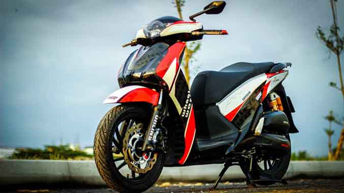 Honda SH là dòng xe tay ga cao cấp bán khá tại Việt Nam, vì vậy xe nguyên bản không gây được sự chú ý trên đường. 