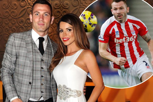 Cô vợ Tanya của Phil Bardsley từng bị cưỡng hiếp tại khách sạn.