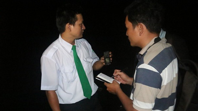 Anh Hồ Trọng Ninh, tài xế taxi Mai Linh kể lại sự việc tên Nghĩa điện thoại anh tới đồi 30 để chở vào Quảng Nam với PV trong rạng sáng ngày 7/8.