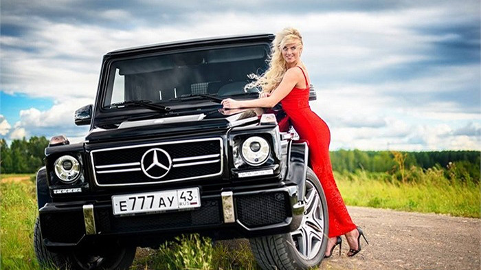 Mercedes-Benz G63 AMG là một trong những mẫu SUV được nhiều người theo đuổi nhất thế giới, đồng thời cũng là chiếc xe ít thay đổi dáng vẻ bề ngoài sau nửa thế kỷ ra mắt lần đầu tiên.