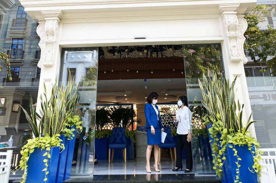 Bác sỹ chống dịch COVID-19 ở TPHCM lưu trú trong khách sạn