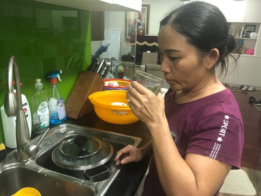 Cư dân phát hiện nước có mùi lạ suốt 2 ngày nay