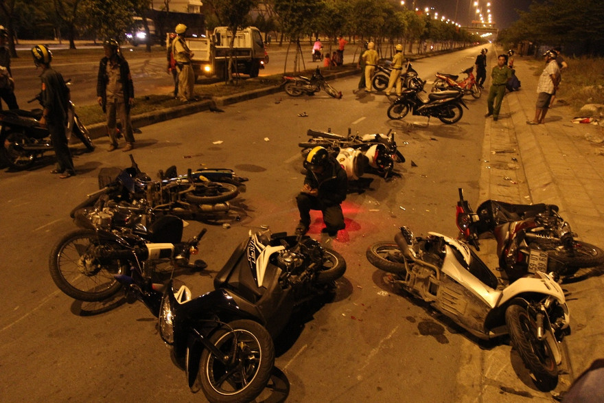 Hiện trường vụ tai nạn do đua xe