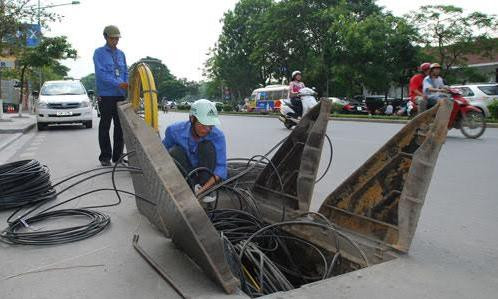Hà Nội sẽ hết cảnh mạng nhện cáp viễn thông, điện lực sau khi hạ ngầm.