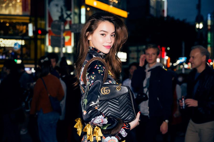 Hồ Ngọc Hà gây ấn tượng mạnh với giám đốc thương hiệu Gucci 