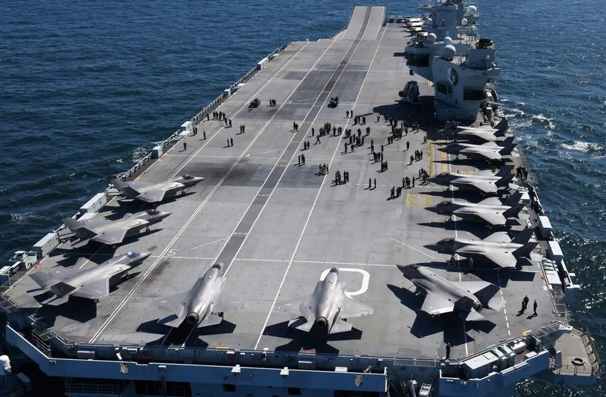 Tàu sân bay HMS Queen Elizabeth. (Ảnh: UK Navy)