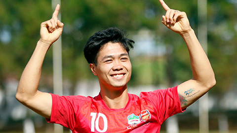 Hé lộ hình xăm mới của Công Phượng