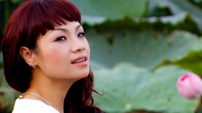 Ngọc Khuê: 'Cần gì phải ngó quanh để hơn mọi người'